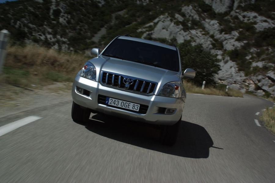  Toyota Land Cruiser 2003 года  (фото 54 из 192)